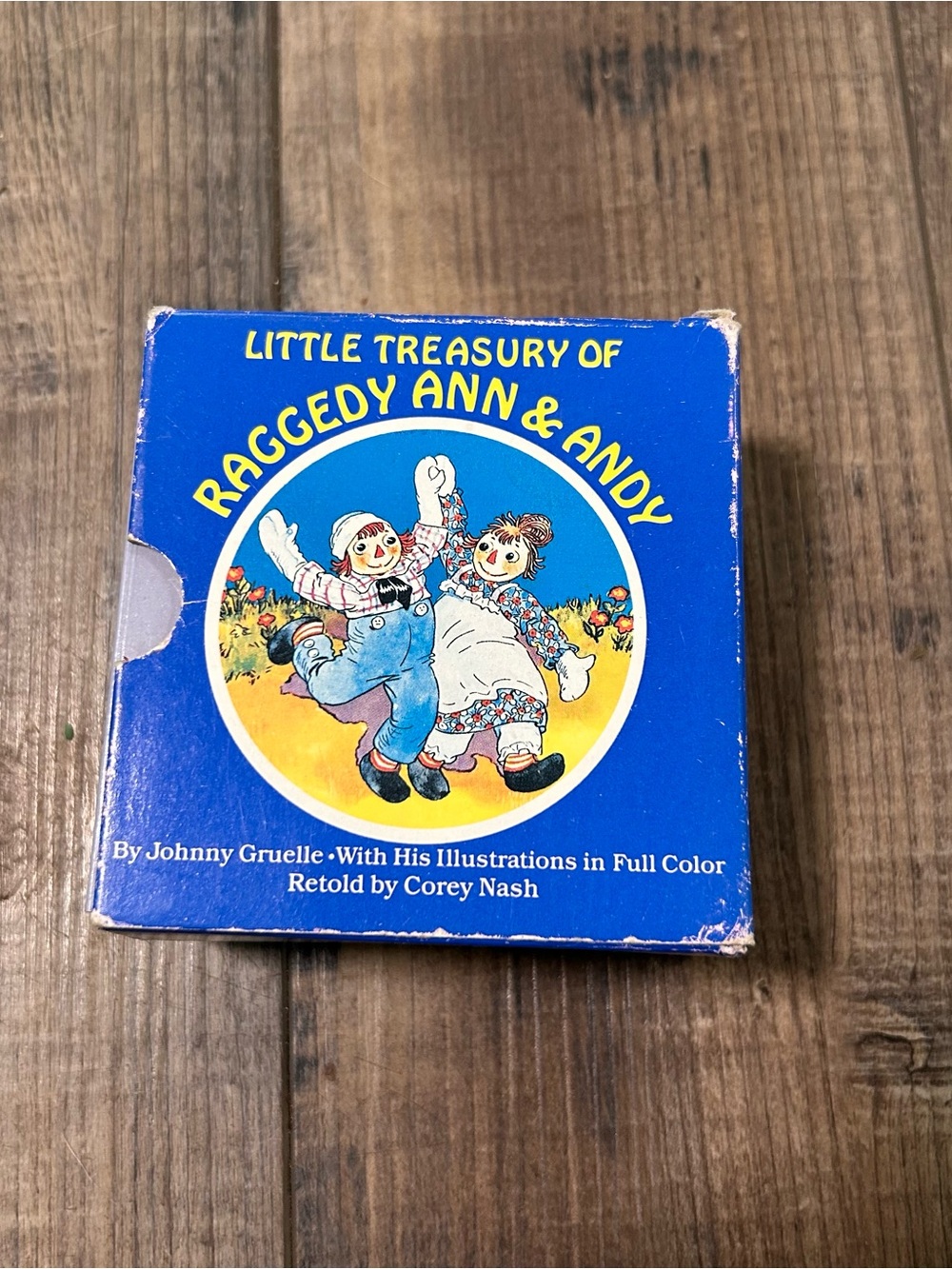 Mini Book Set of 6 Little Treasury of Raggedy Ann & Andy Board Book